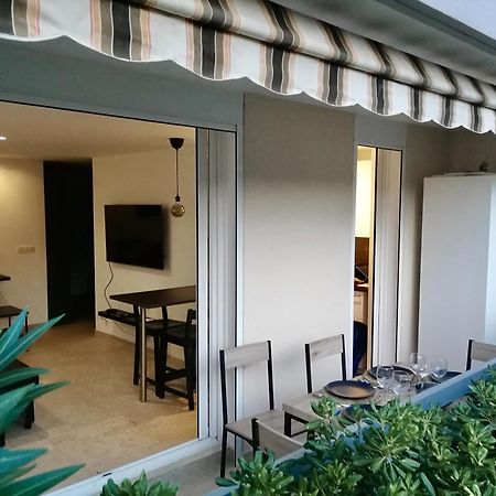 Grand Studio Standing Avec Terrasse Et Parking Sainte-Maxime Exterior photo